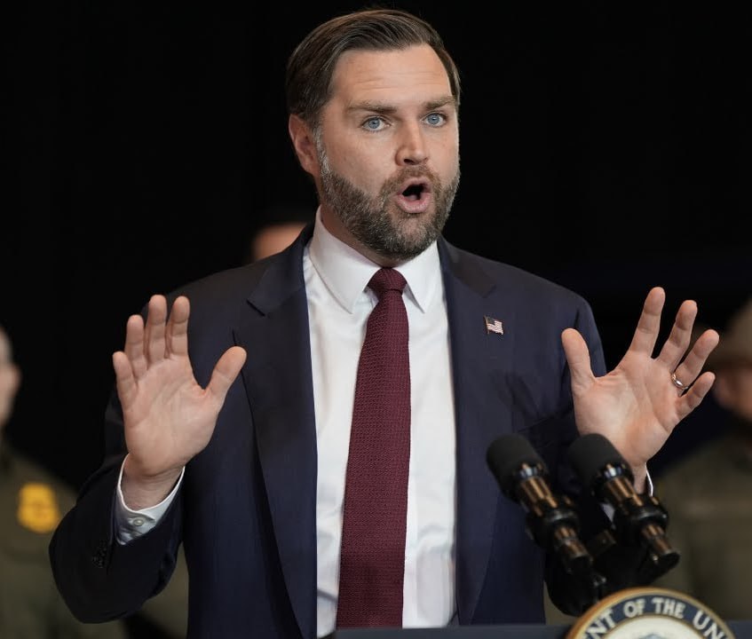 США должны участвовать в разделе ресурсов Гренландии, потому что обеспечивают её негласную защиту, заявил Вэнс: