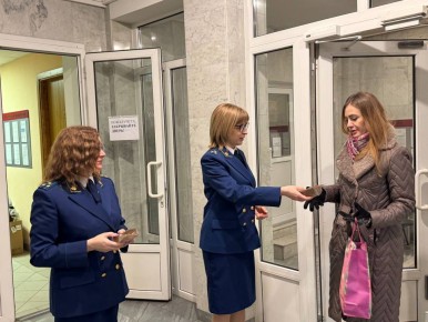 Сегодня, 27 января 2026 года, в 82-ю годовщину полного снятия блокады Ленинграда, прокуратура Тверской области присоединяется к Всероссийской акции «Блокадный хлеб»