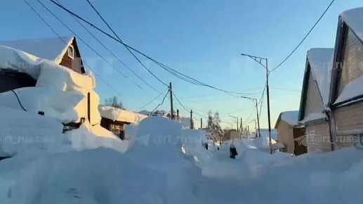 Марина Ахмедова: Огромные сугробы дорастают до десятого этажа, и с них катятся на ватрушках дети с криком «Ух ты ж!»