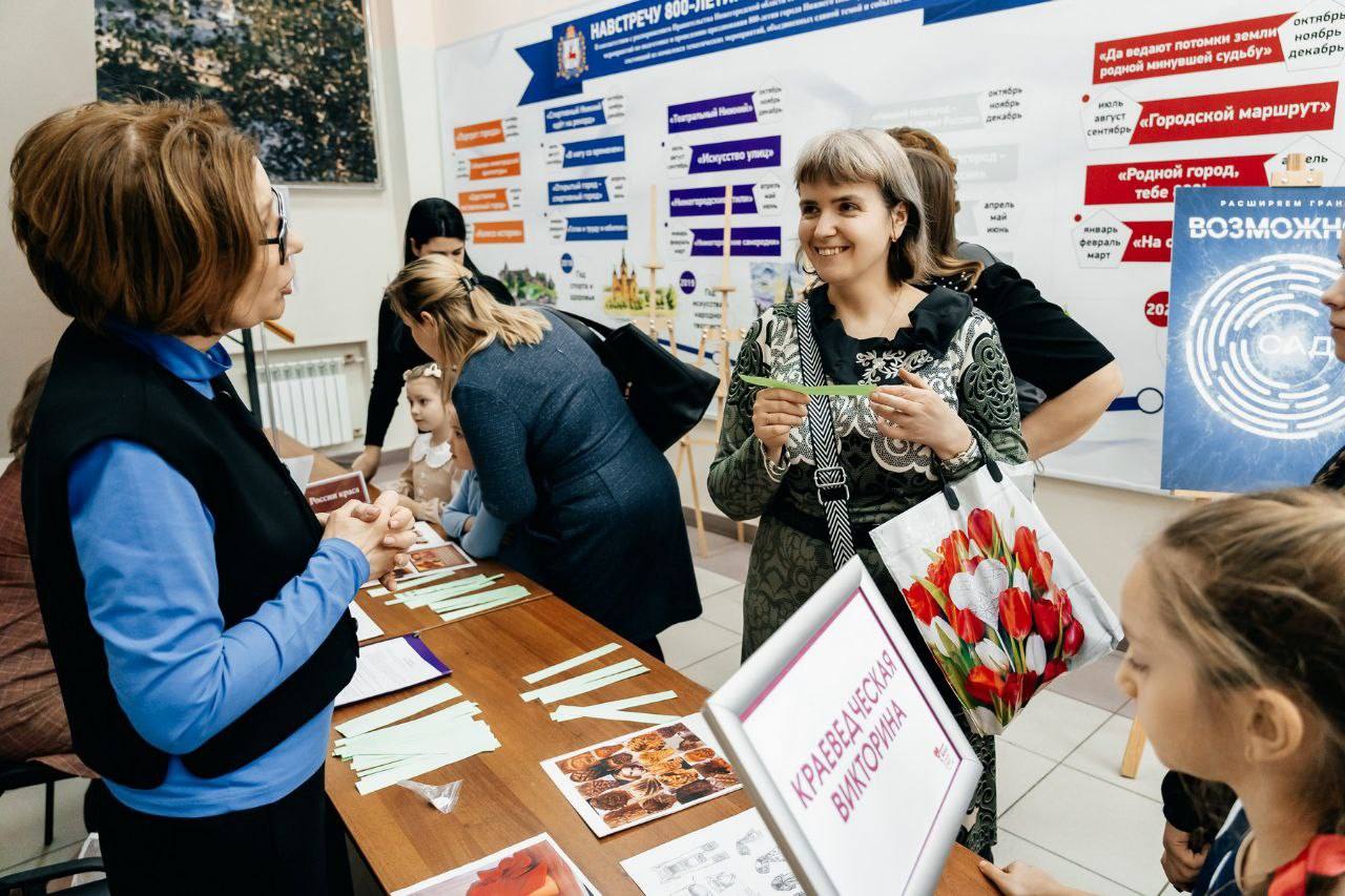 В Нижнем Новгороде прошел конкурс «Коса — России краса», воспевающий женскую красоту и традиции В Нижнем Новгороде прошел конкурс «Коса — России краса», воспевающий женскую красоту и традиции