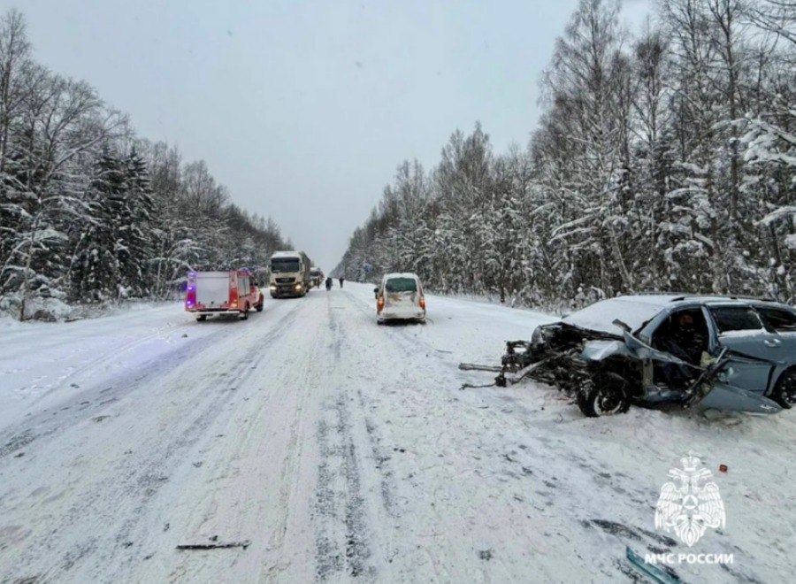 В Ржевском округе столкнулись четыре авто: есть пострадавшие