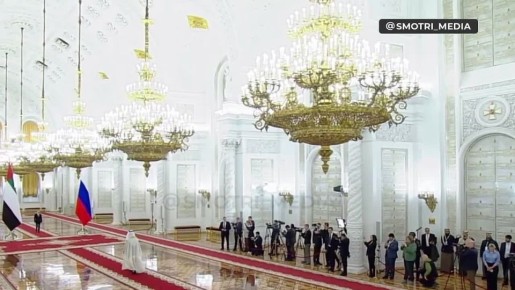 Путин встречает президента ОАЭ Мухаммеда Аль Нахайяна