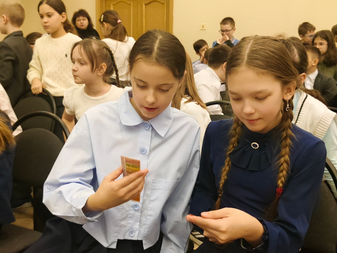 Мультфильмы, правила и безопасность: сотрудники Госавтоинспекции навестили школьников Мультфильмы, правила и безопасность: сотрудники Госавтоинспекции навестили школьников