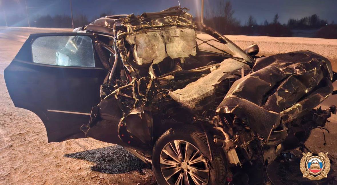 На трассе под Тверью водитель уснул за рулем и погиб в ДТП
