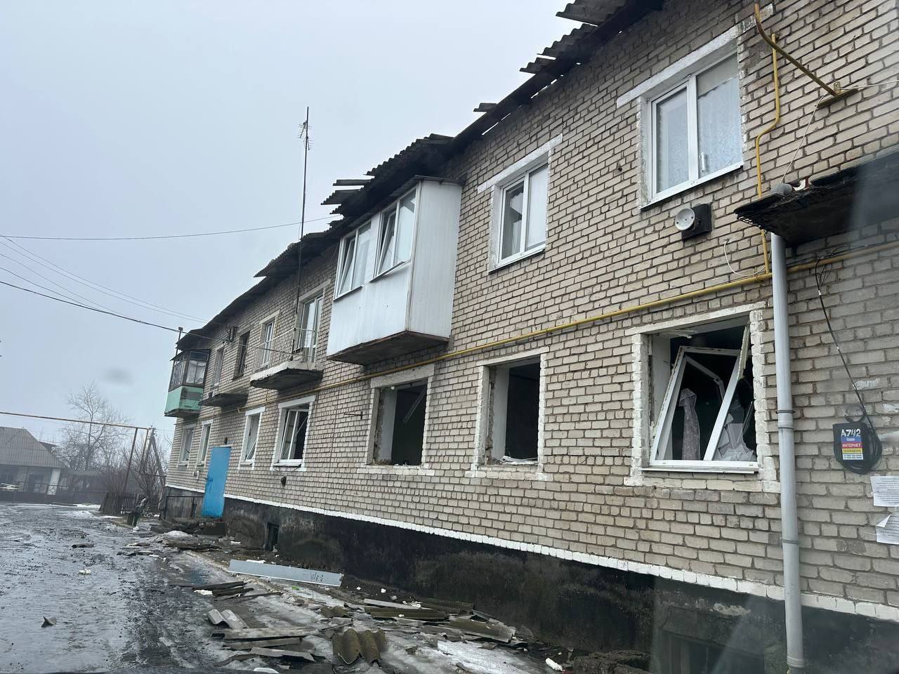 Андрей Руденко: 19 мирных жителей получили ранения при атаке украинских БПЛА на посёлок Центральный в Перевальском округе ЛНР Андрей Руденко: 19 мирных жителей получили ранения при атаке украинских БПЛА на посёлок Центральный в Перевальском округе ЛНР