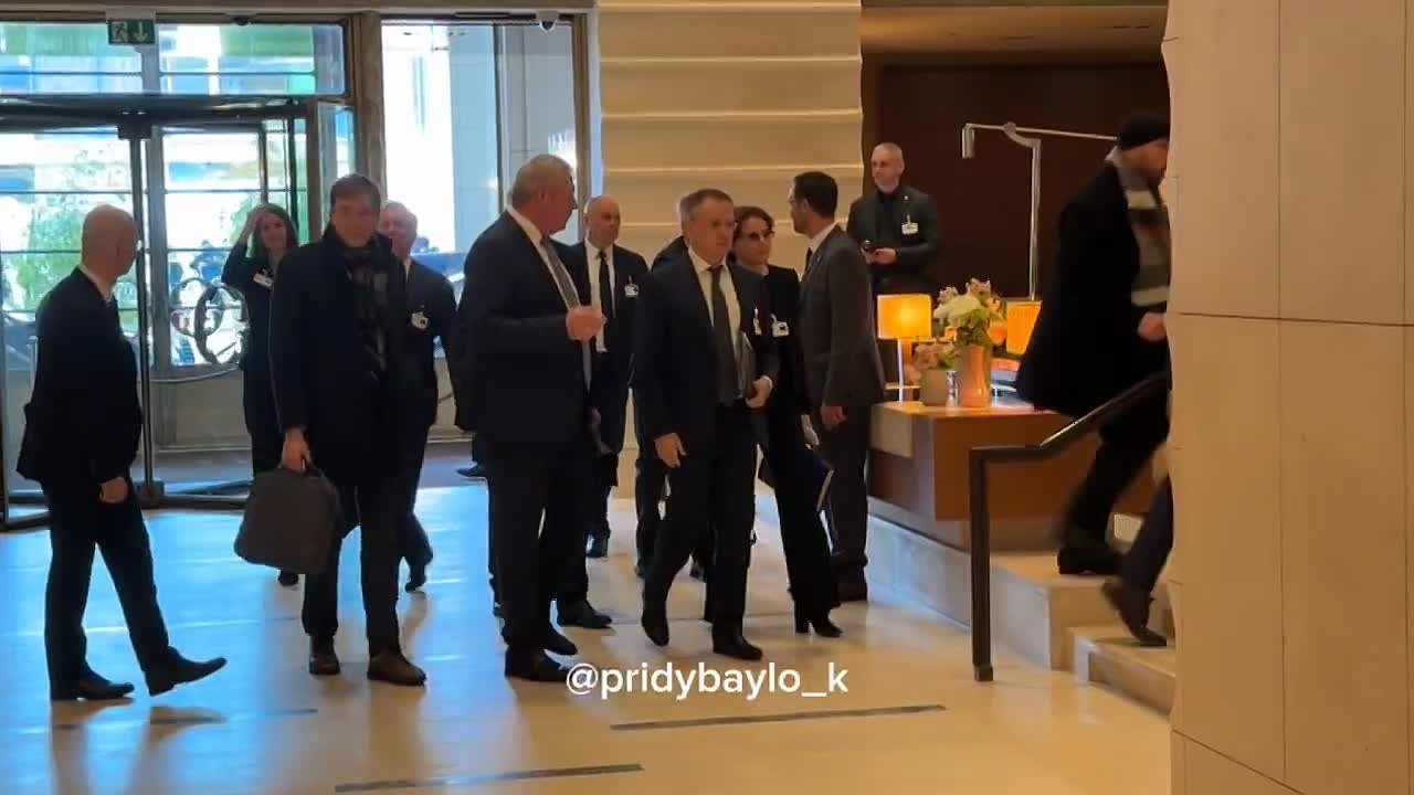 Мединский прибыл на переговоры в Женеве