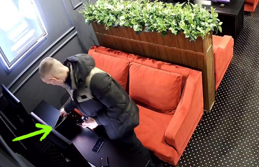 Ставка не сыграла: житель Твери потратил похищенные деньги на развлечения Ставка не сыграла: житель Твери потратил похищенные деньги на развлечения