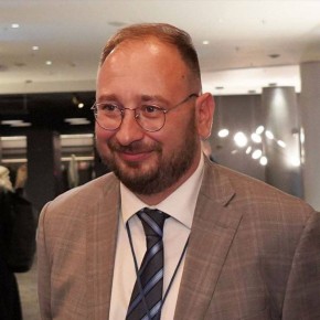 ��������� � �������� ������� �������� ������ ����������� � 8,5 ���� ������� ������� �� ��������������� ������ � �� ��