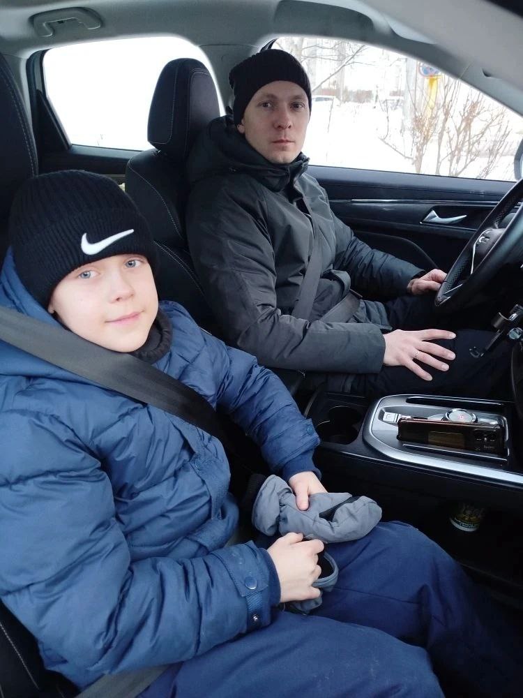 Папы знают, как безопасно! Лучший пример — это собственный! Отец и сын — команда безопасности на дороге! Папы знают, как безопасно! Лучший пример — это собственный! Отец и сын — команда безопасности на дороге!