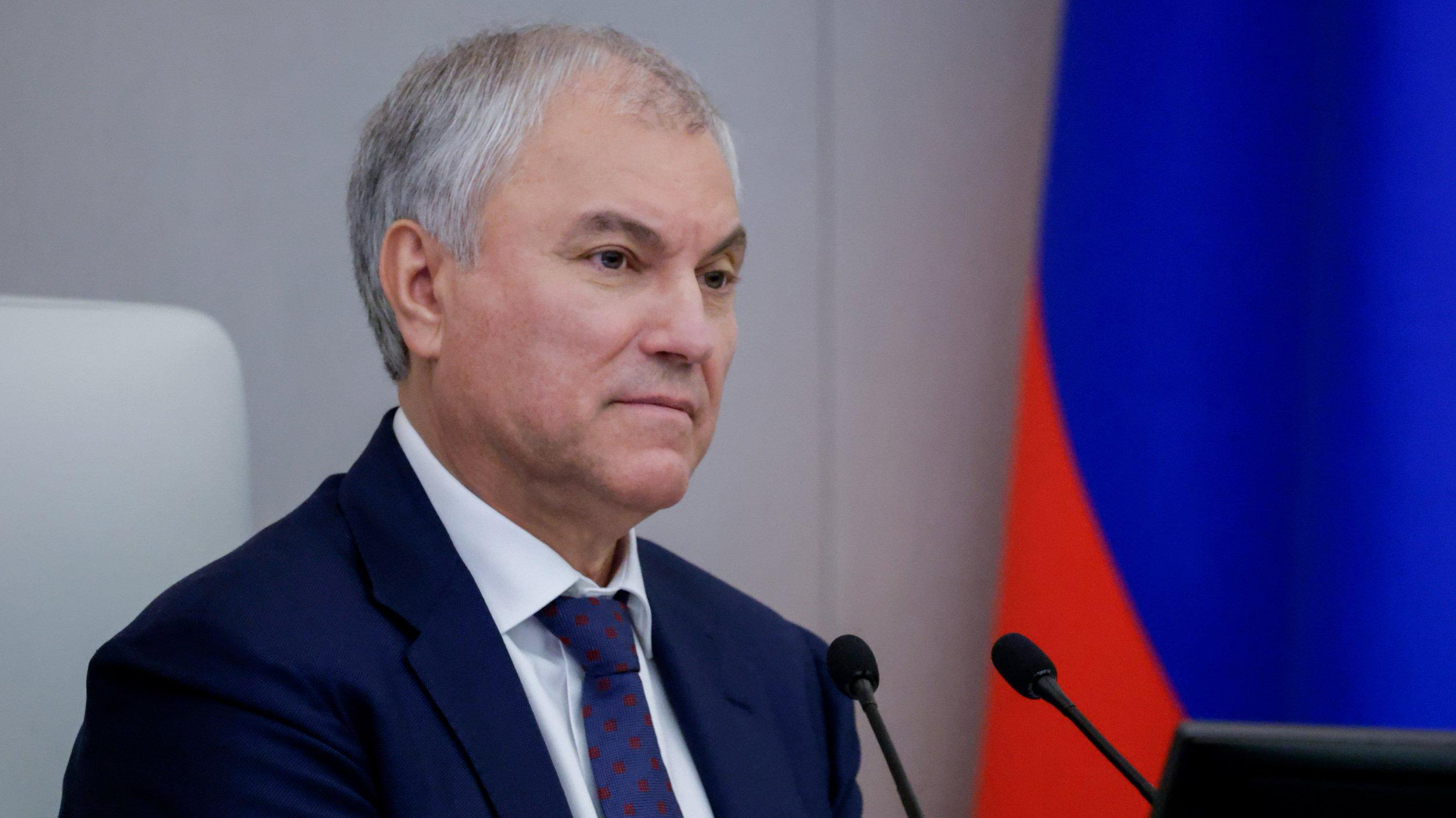 Вячеслав Володин поздравил граждан страны с Днём защитника Отечества