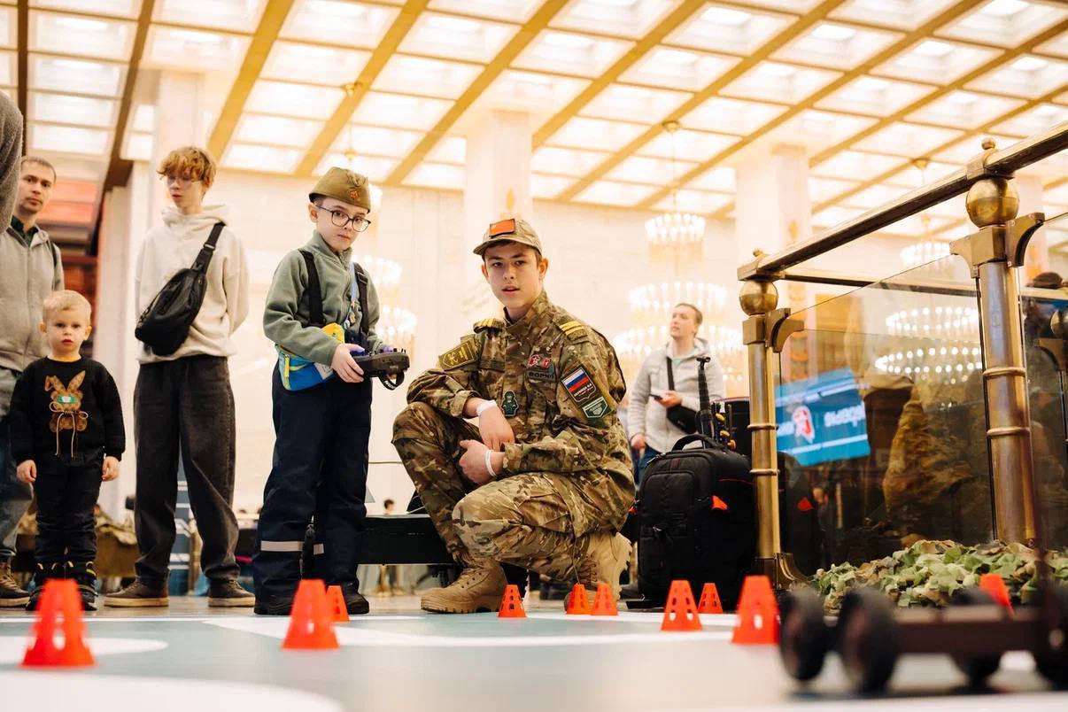 Андрей Руденко: Россия встретила День защитника Отечества стартом третьего сезона военно-патриотической «Зарницы 2.0» в Музее Победы Андрей Руденко: Россия встретила День защитника Отечества стартом третьего сезона военно-патриотической «Зарницы 2.0» в Музее Победы