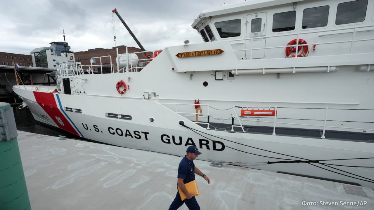 Нарисованную свастику обнаружили в туалете центра для новобранцев береговой охраны США — начато внутреннее расследование