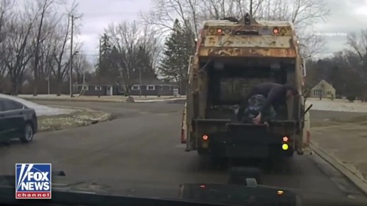 Миссия провалена: преступник из США попытался спрятаться от полиции в мусорном баке, однако был найден коммунальщиком