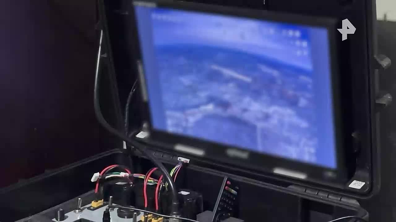 Расчеты БПЛА группировки "Центр" уничтожили беспилотники ВСУ с системой Starlink на красноармейском направлении СВО