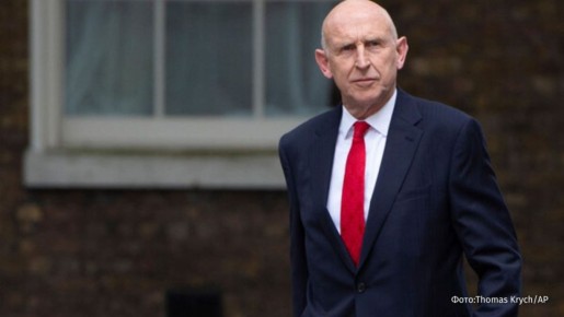 Министр обороны Великобритании потребовал расследования использования баз королевских ВВС принцем Эндрю для встреч с Джеффри Эпштейном, пишет The Telegraph