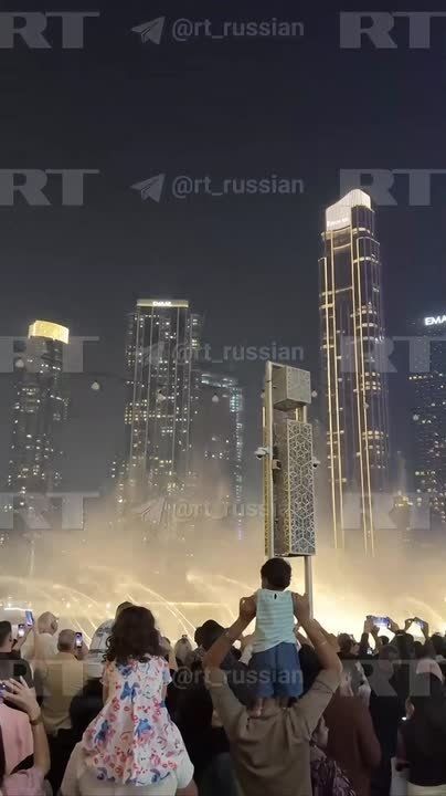 ������ � ����� �����, �������� �� �����, ��������� �� ��� �������� � �������� ����� ������-������