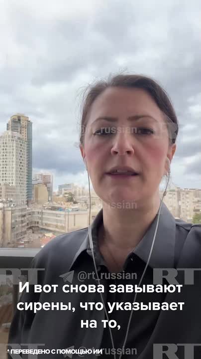 Взрывы раздались в Иерусалиме, когда корр RT Шарлотта Дубенски записывала видео с места