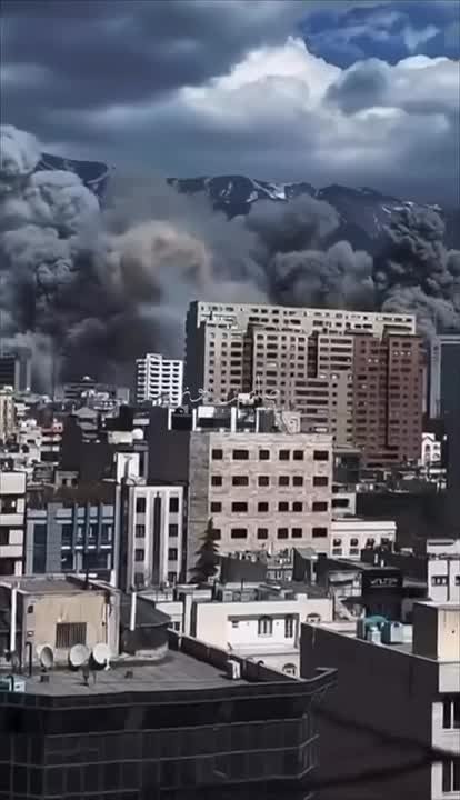 Андрей Клинцевич: Тегерану жестко достаётся