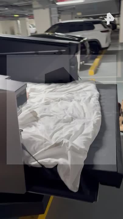 Tesla Cybertruck ����� �������� ��� ����� � ����� �� ����� ����� �� ������� �����