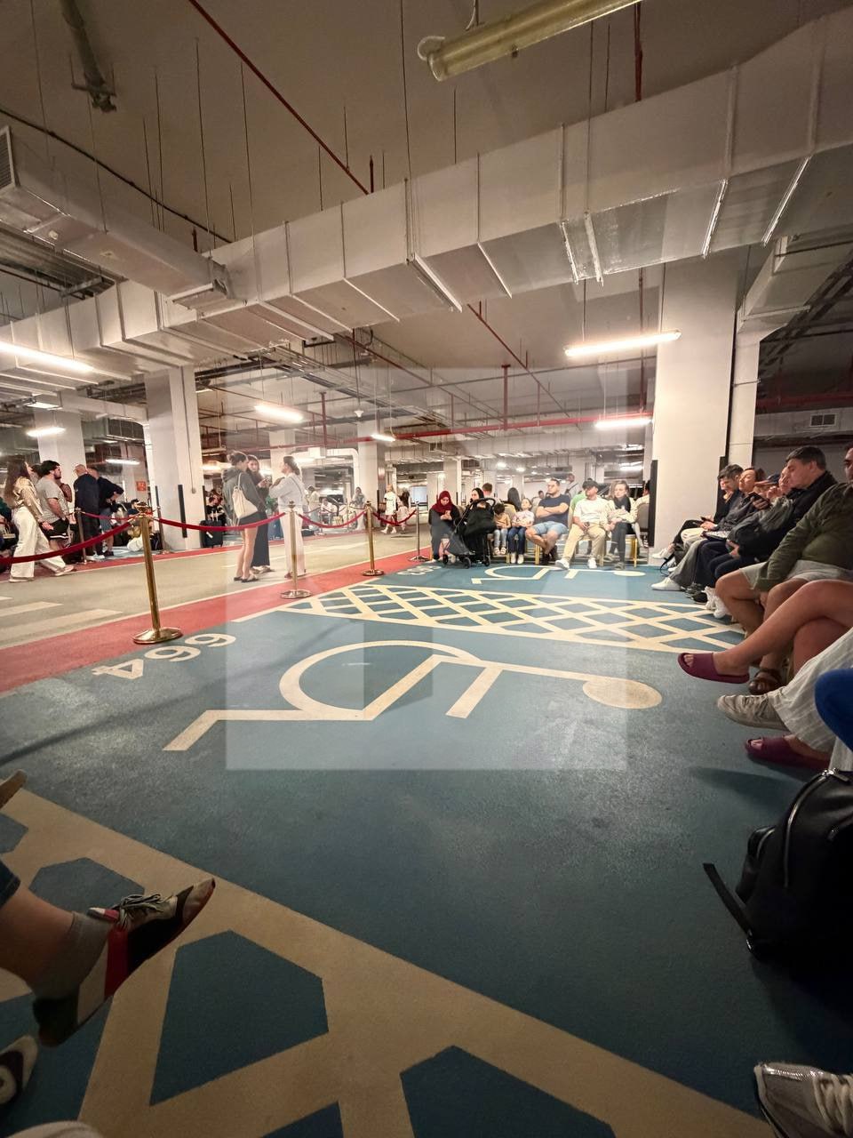 Кадры обстановки в отеле Rixos Marina Abu-Dhabi в ОАЭ публикует РЕН ТВ Кадры обстановки в отеле Rixos Marina Abu-Dhabi в ОАЭ публикует РЕН ТВ