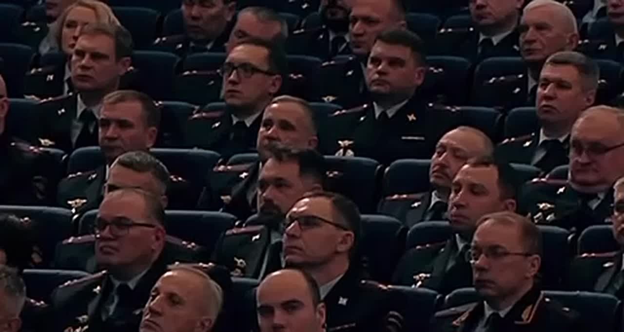 Ничего не боятся — Колокольцев рассказал Путину о попытках коммерческой структуры вывести за рубеж закупленные в рамках контракта боеприпасы стоимостью свыше 1 млрд рублей