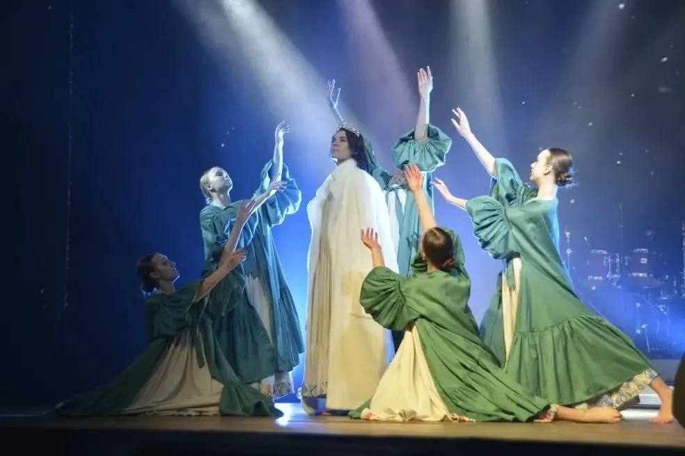 Сотрудницы УФСБ России по Тверской области, УССИ ФСО РФ в ЦФО и регионального УМВД России стали лучшими в конкурсе "Красота в погонах 2026" Сотрудницы УФСБ России по Тверской области, УССИ ФСО РФ в ЦФО и регионального УМВД России стали лучшими в конкурсе "Красота в погонах 2026"