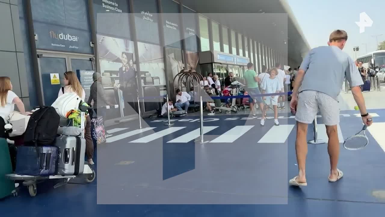 Рейсы отменяются, но надежда — нет: почти все вылеты из Международного аэропорта Дубая отменяют на фоне эскалации конфликта на Ближнем Востоке