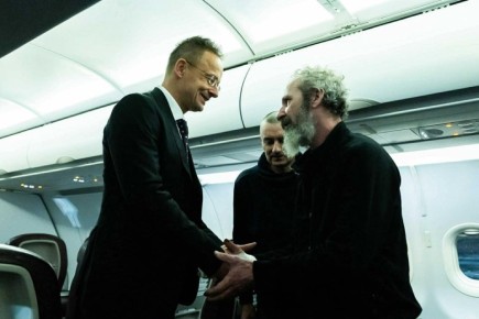 Сийярто опубликовал фото двух освобождённых Путиным пленных венгров, которые были насильно мобилизованы в ВСУ