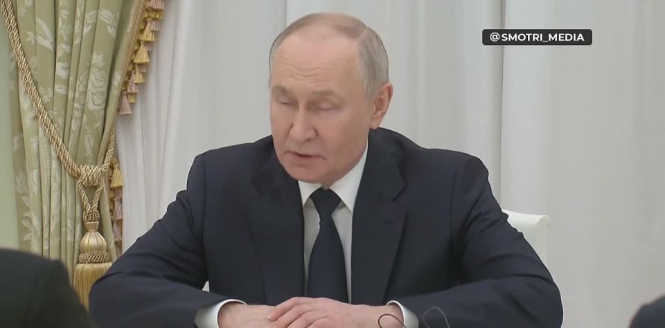 Венгрию не может не беспокоить вопрос поставки нефти, мы исполняем наши обязательства и готовы это делать — Путин