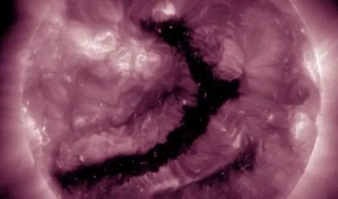 Жителей Тверской области предупреждают о затяжной серии магнитных бурь