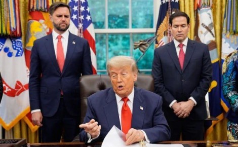 � ������� �������� ������ � � ����� ��� ����������� ������ ������: ������� ���������� ��� ������ � ������������ ����� ����� � ����-���������� ���� �� �����, ����� Bild