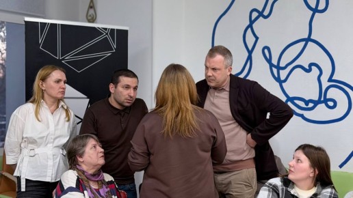 Евгений Попов: В библиотеке #202 района Фили-Давыдково встретился с родными бойцов, которые прямо сейчас с оружием в руках защищают нашу свободу и независимость